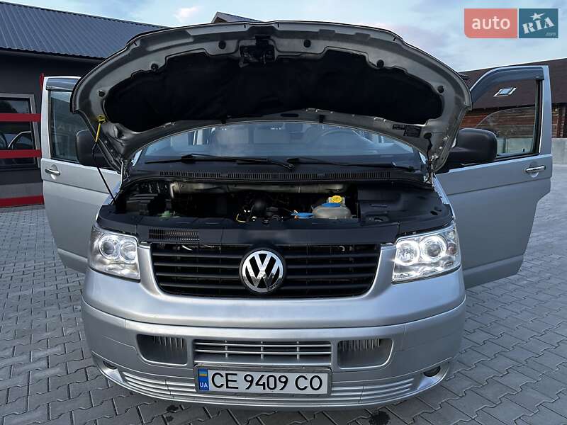 Мінівен Volkswagen Transporter 2004 в Надвірній