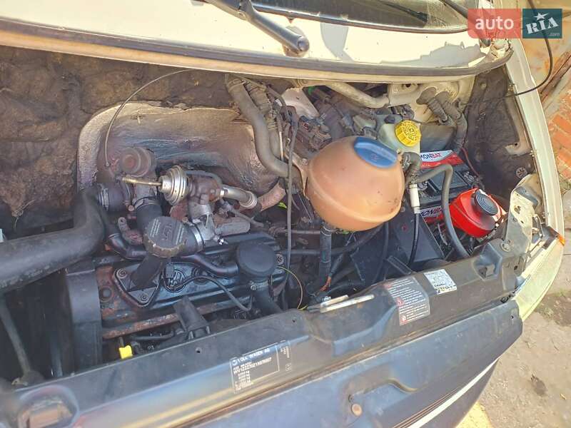 Минивэн Volkswagen Transporter 2000 в Шостке