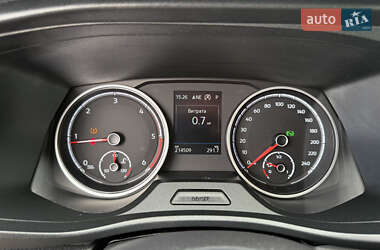 Грузовой фургон Volkswagen Transporter 2021 в 