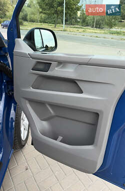 Грузовой фургон Volkswagen Transporter 2021 в 
