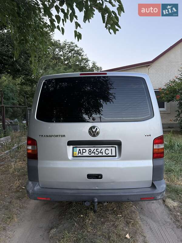 Грузовой фургон Volkswagen Transporter 2007 в Александрие