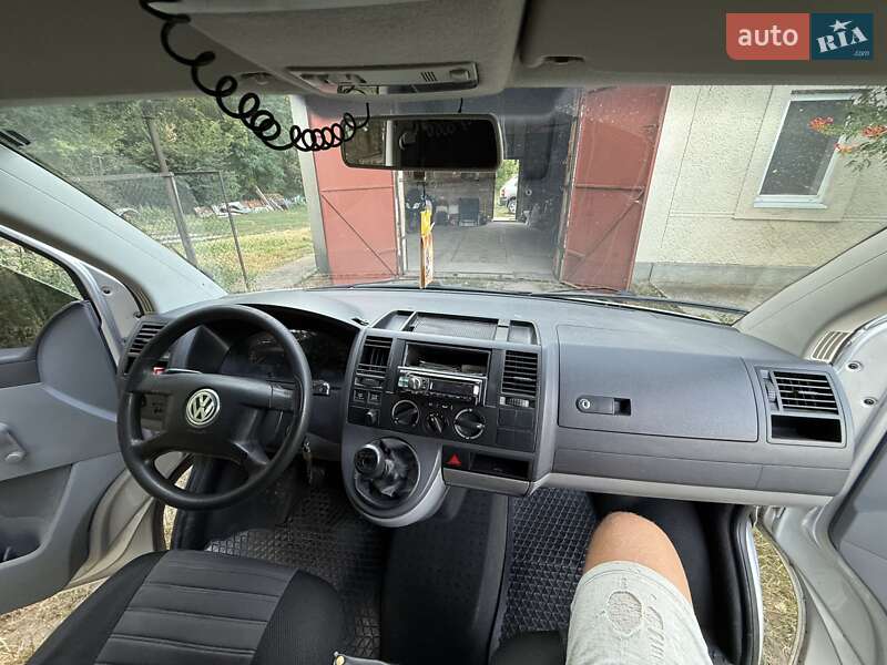 Грузовой фургон Volkswagen Transporter 2007 в Александрие