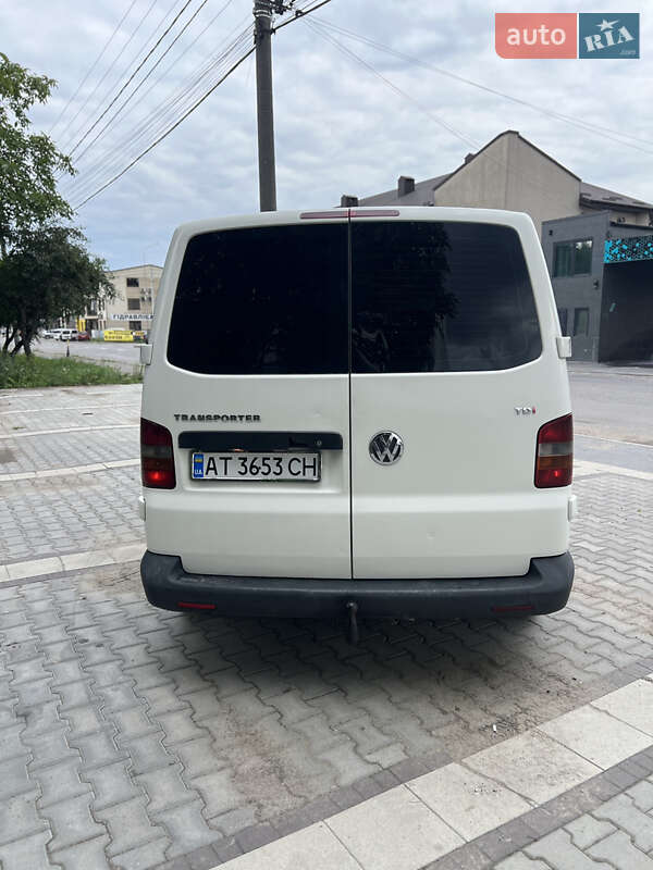 Минивэн Volkswagen Transporter 2004 в Ивано-Франковске