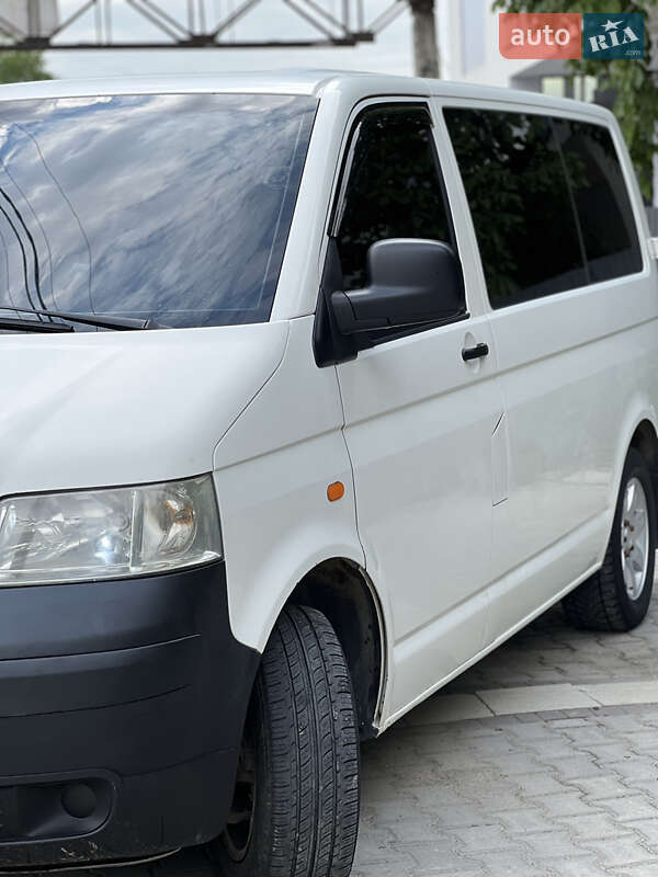 Минивэн Volkswagen Transporter 2004 в Ивано-Франковске
