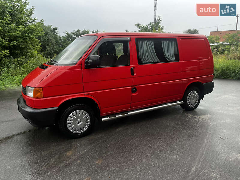Минивэн Volkswagen Transporter 2001 в 