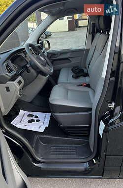 Грузовой фургон Volkswagen Transporter 2023 в 