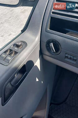 Минивэн Volkswagen Transporter 2007 в 
