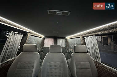 Минивэн Volkswagen Transporter 2003 в 