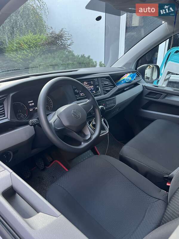 Грузовой фургон Volkswagen Transporter 2022 в Черновцах