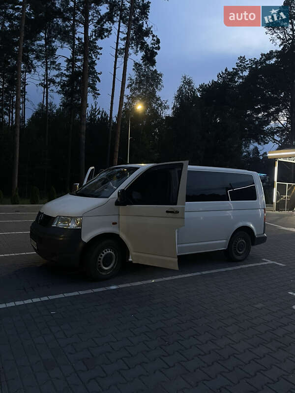Минивэн Volkswagen Transporter 2004 в Маневичах