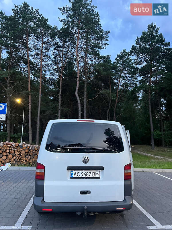 Минивэн Volkswagen Transporter 2004 в Маневичах