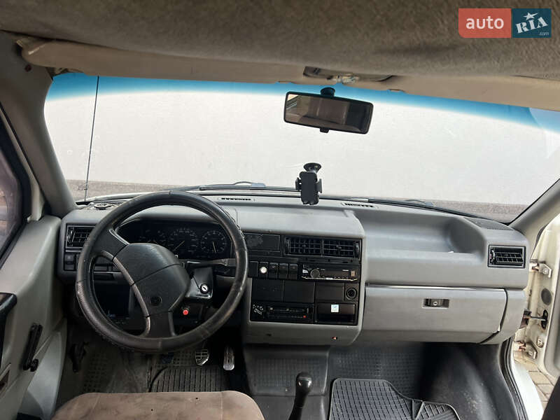 Минивэн Volkswagen Transporter 1995 в Черновцах