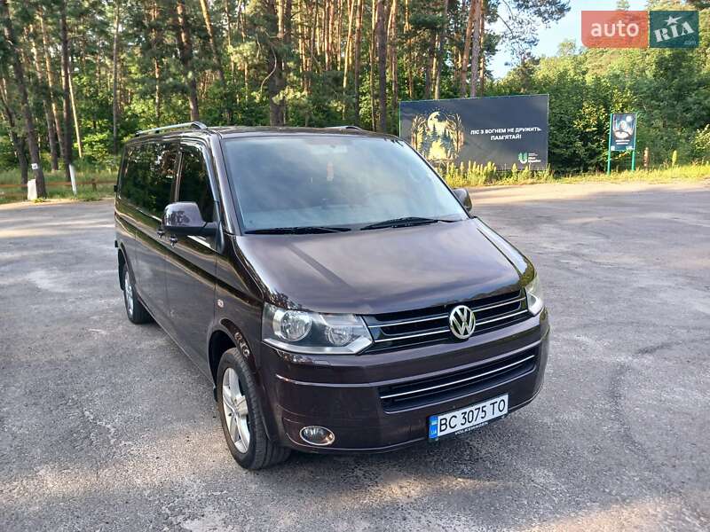 Минивэн Volkswagen Transporter 2012 в 
