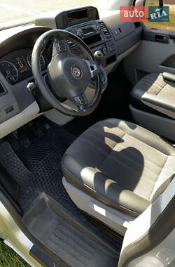 Грузопассажирский фургон Volkswagen Transporter 2013 в 