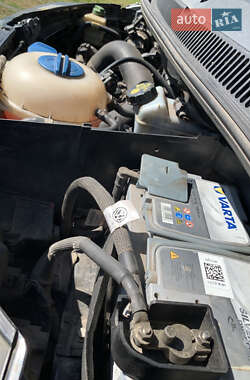 Грузопассажирский фургон Volkswagen Transporter 2013 в 