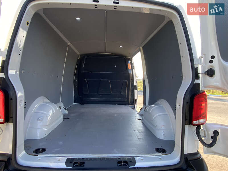 Грузовой фургон Volkswagen Transporter 2020 в Ирпене