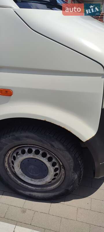 Грузовой фургон Volkswagen Transporter 2006 в Сумах