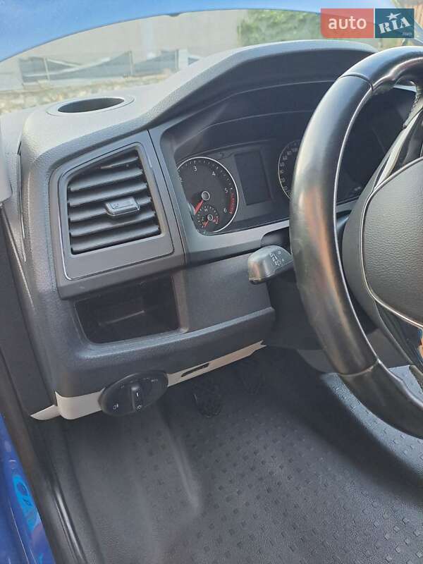 Микроавтобус Volkswagen Transporter 2017 в Ровно