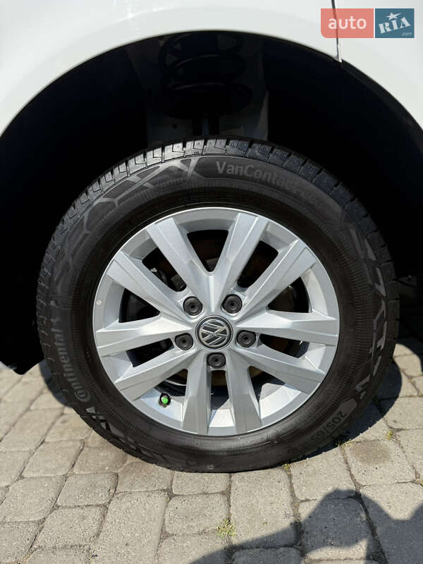 Грузовой фургон Volkswagen Transporter 2021 в Киеве