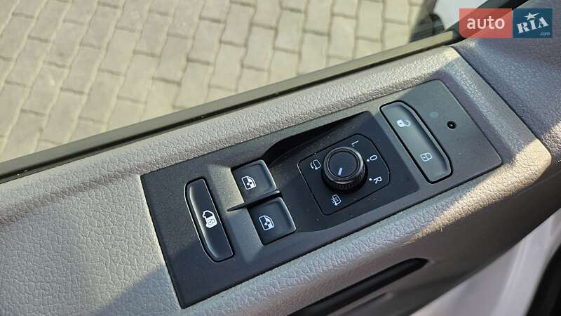 Грузовой фургон Volkswagen Transporter 2021 в Радомышле