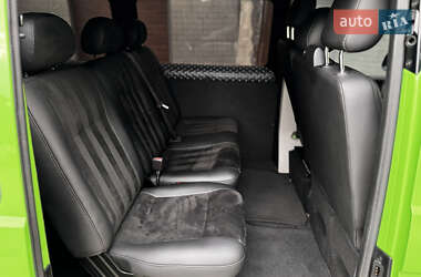 Минивэн Volkswagen Transporter 2015 в 