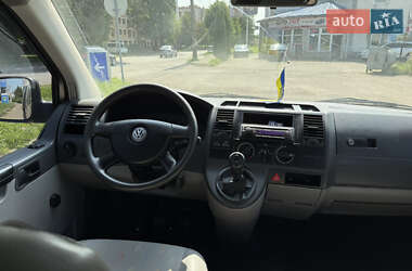 Минивэн Volkswagen Transporter 2009 в 