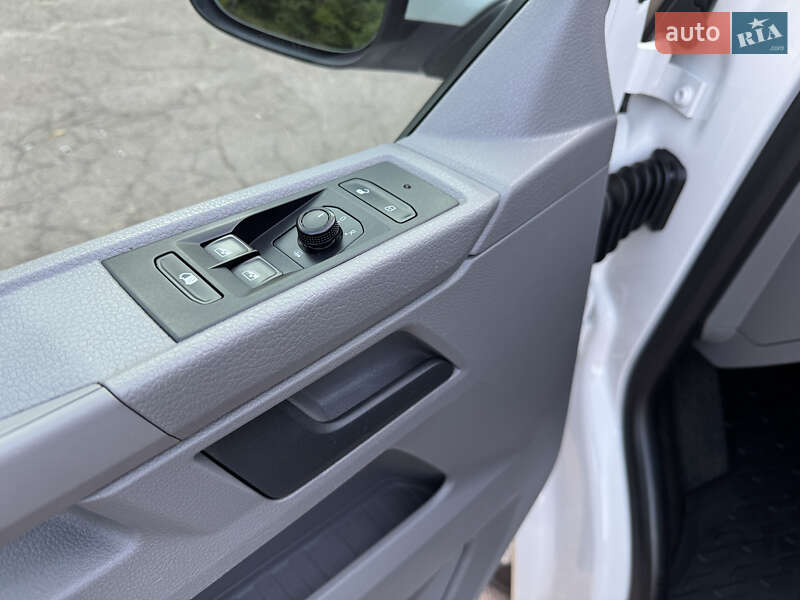 Минивэн Volkswagen Transporter 2020 в Бердичеве