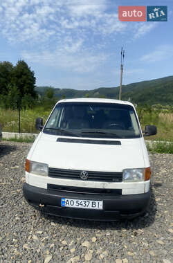 Минивэн Volkswagen Transporter 2003 в Иршаве