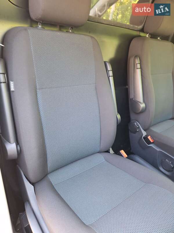 Грузовой фургон Volkswagen Transporter 2018 в Бердичеве фото 3 Грузовой фургон Volkswagen Transporter 2018 в Бердичеве