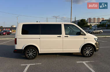 Минивэн Volkswagen Transporter 2016 в 