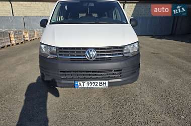 Минивэн Volkswagen Transporter 2016 в 