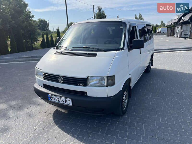 Минивэн Volkswagen Transporter 2000 в Почаеве
