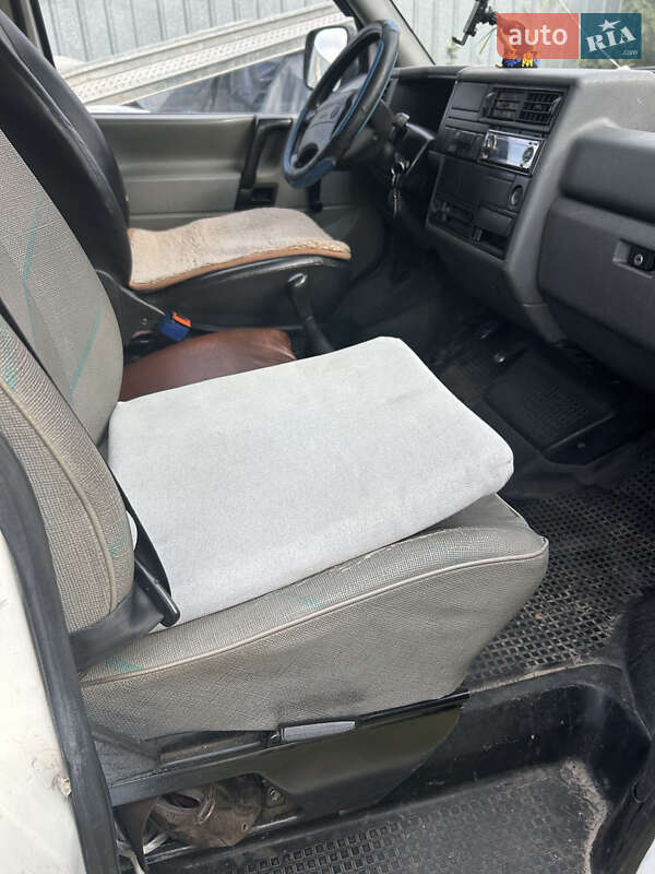 Грузовой фургон Volkswagen Transporter 1995 в Киеве
