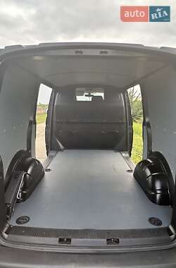 Минивэн Volkswagen Transporter 2016 в 