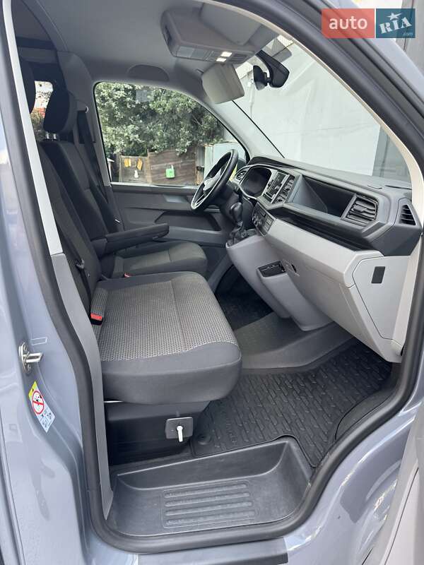 Минивэн Volkswagen Transporter 2021 в Киеве