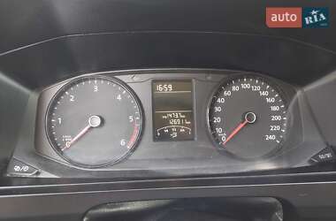Грузовой фургон Volkswagen Transporter 2016 в 