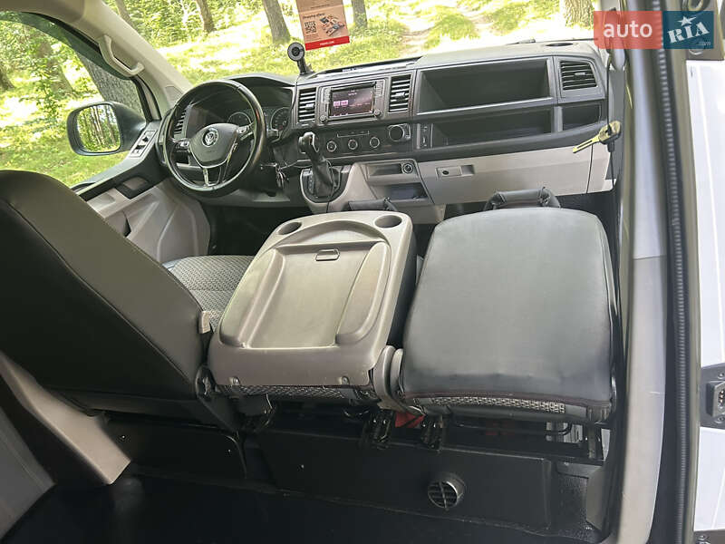Мінівен Volkswagen Transporter 2018 в Житомирі