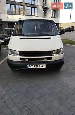 Мінівен Volkswagen Transporter 2001 в Надвірній