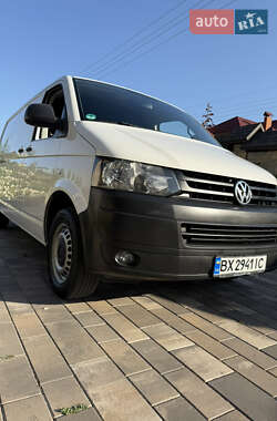 Вантажний фургон Volkswagen Transporter 2014 в Хмельницькому