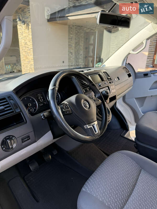 Грузовой фургон Volkswagen Transporter 2014 в Хмельницком
