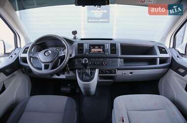 Минивэн Volkswagen Transporter 2018 в 