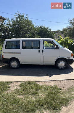 Минивэн Volkswagen Transporter 2000 в 