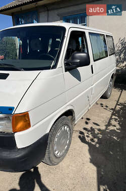 Минивэн Volkswagen Transporter 2000 в 