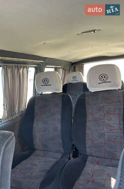 Минивэн Volkswagen Transporter 2000 в 