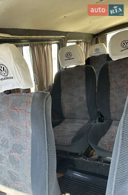 Минивэн Volkswagen Transporter 2000 в 
