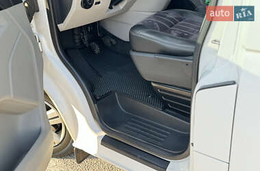 Минивэн Volkswagen Transporter 2015 в 