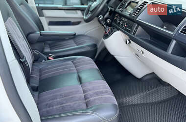 Минивэн Volkswagen Transporter 2015 в 