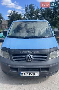 Вантажний фургон Volkswagen Transporter 2005 в Копичинці