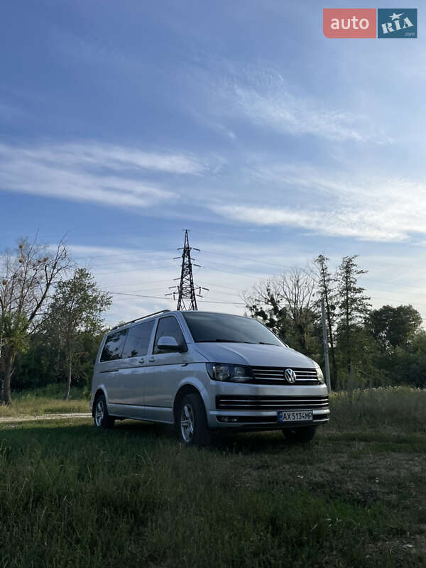 Минивэн Volkswagen Transporter 2018 в 