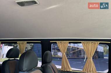 Минивэн Volkswagen Transporter 2018 в 